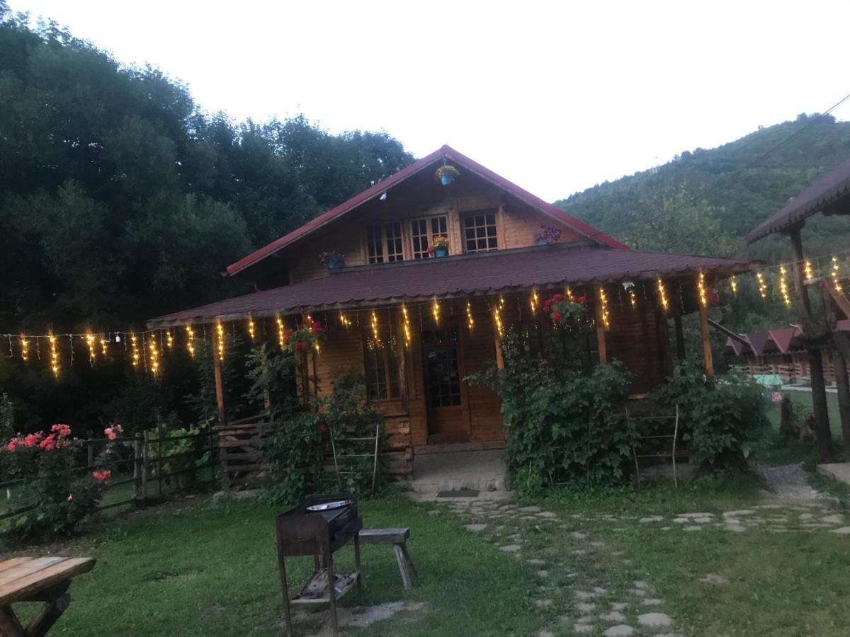 Casutele Doftanei Διαμέρισμα Teşila Εξωτερικό φωτογραφία